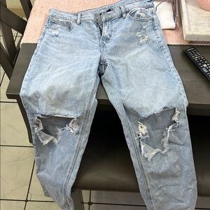 American Eagle Outfitters Light Blue Ripped Boyfriend Jeans
